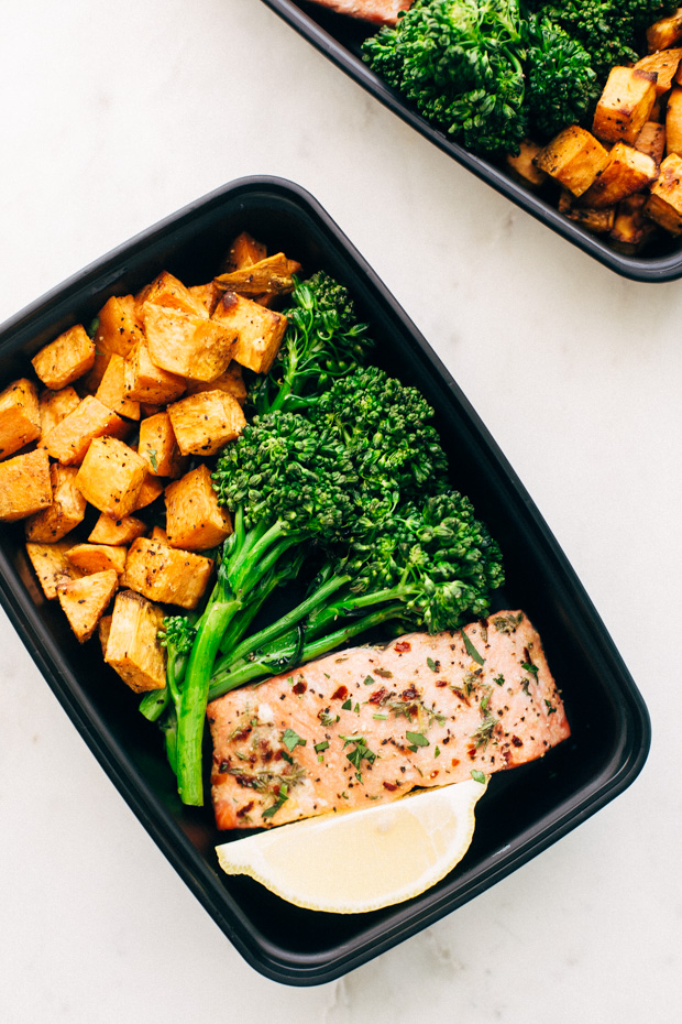Roasted-salmon-with-broccolini-and-sweet-potato