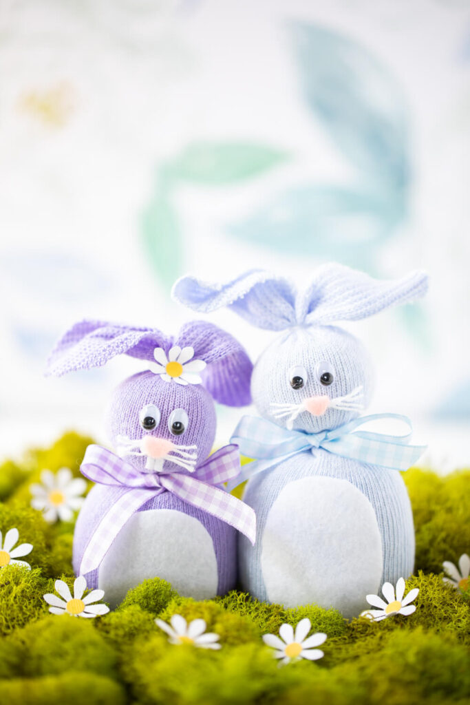 Easter-craft-kids-no-sew-sock-bunny