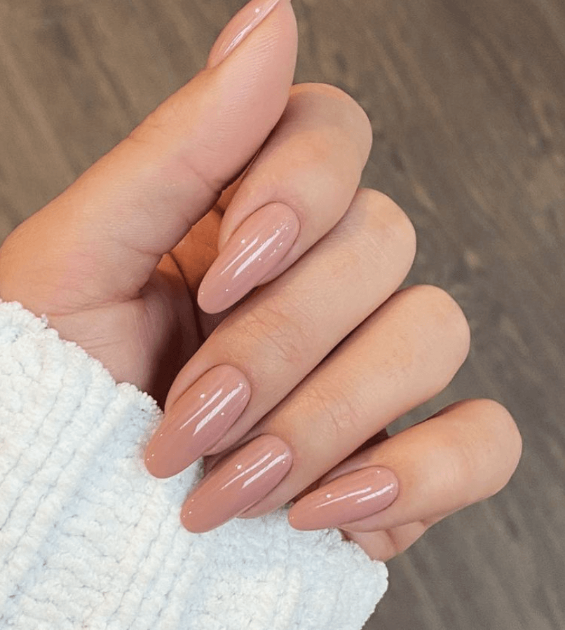 Pink-beige-nude-nails