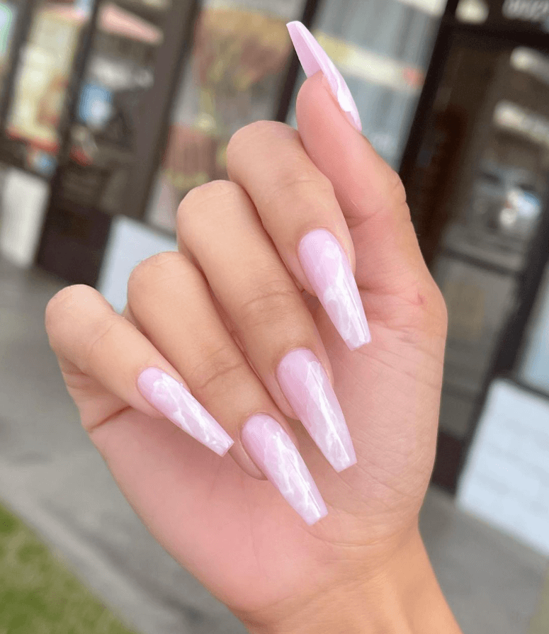 Pink-marble-nail-art