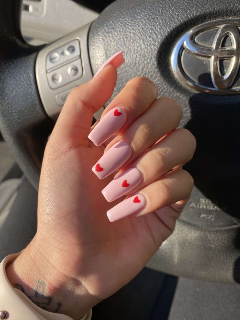 Pink-nails-little-red-hearts