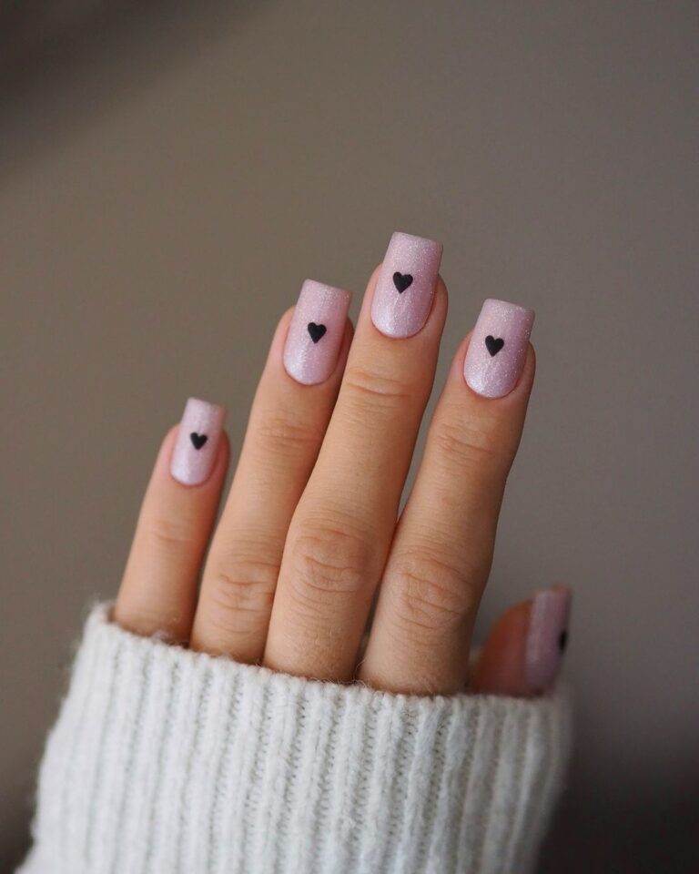 35+ Trendiest Light Pink Nails To Try This Season - Sweet Money Bee