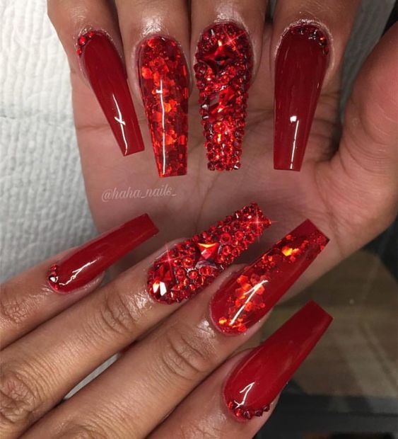 dark coffin red nails with glitter glam