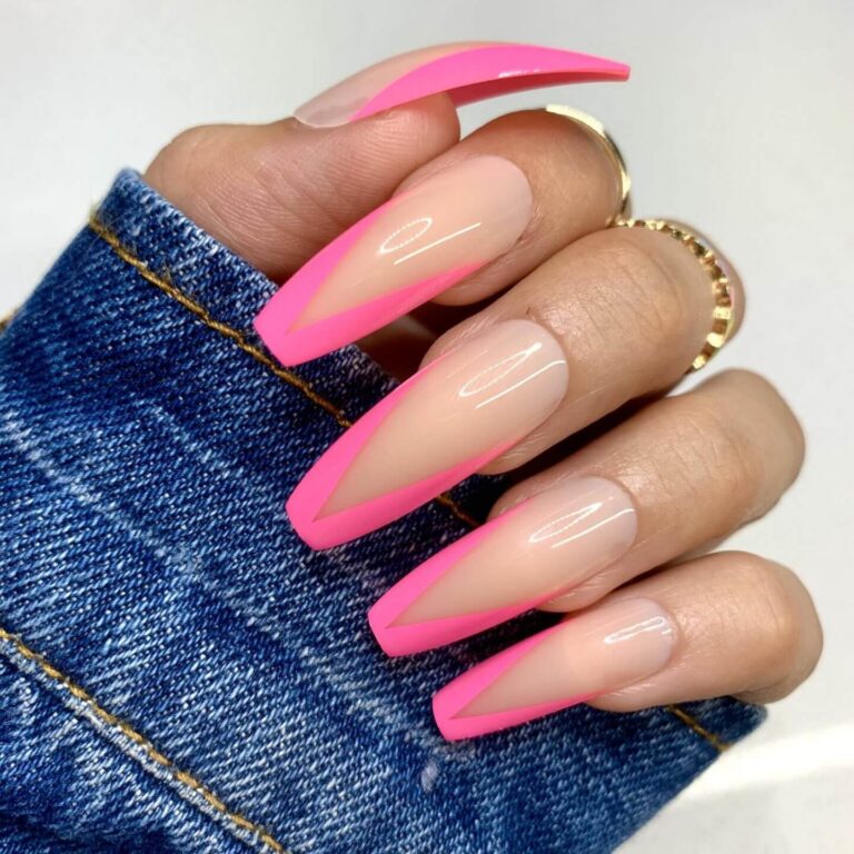 35 Trendiest Light Pink Nails To Try This Season Sweet Money Bee