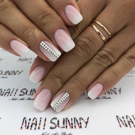short pink and white ombre nails diamond