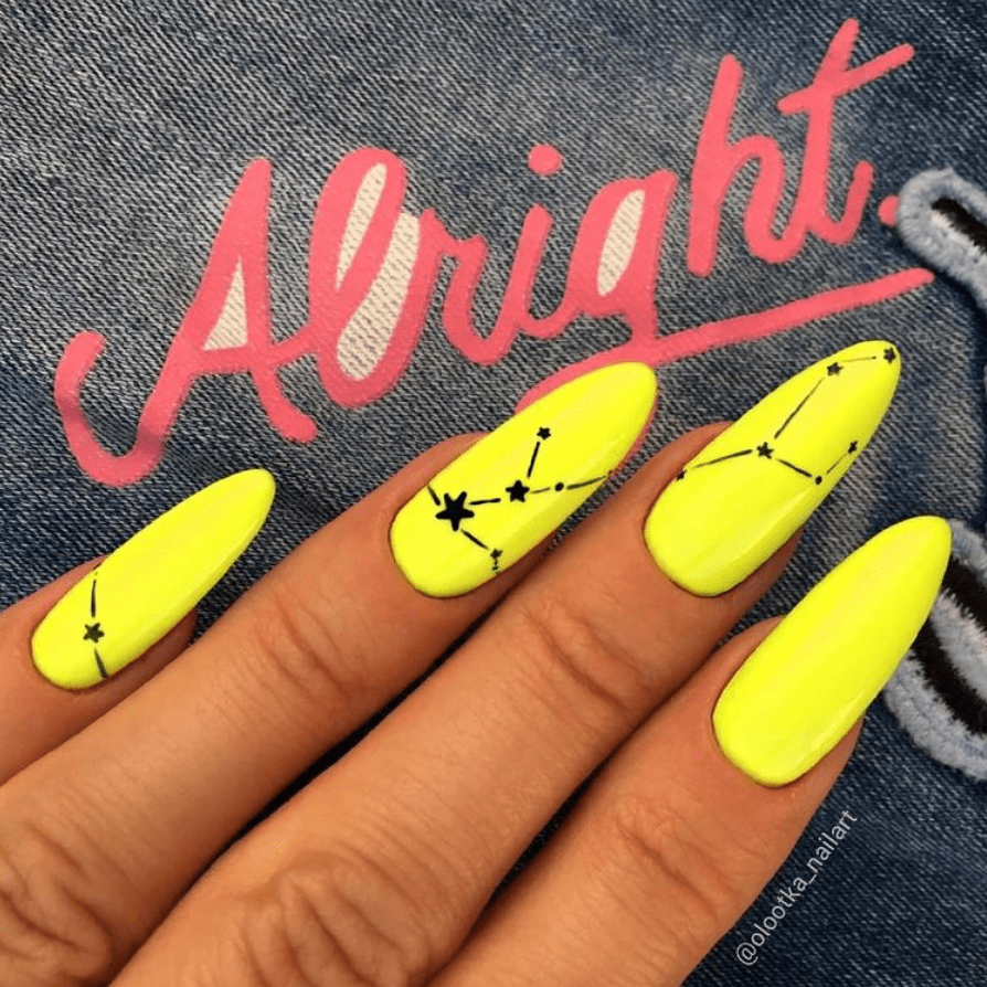 Spring-connecting-yellow-star-nails