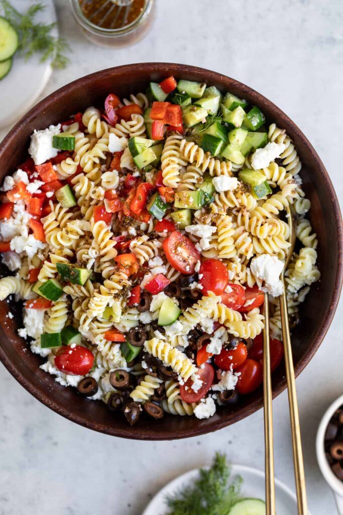 Healthy-greek-pasta-salad