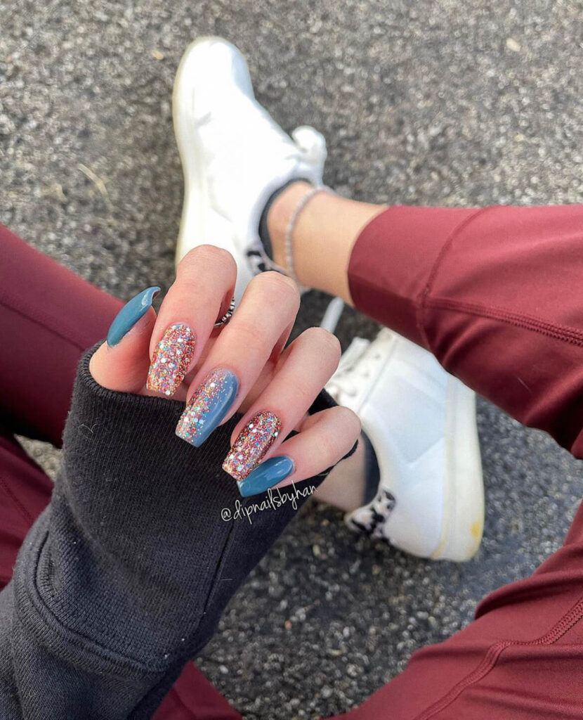 Blue-glitter-fall-nails