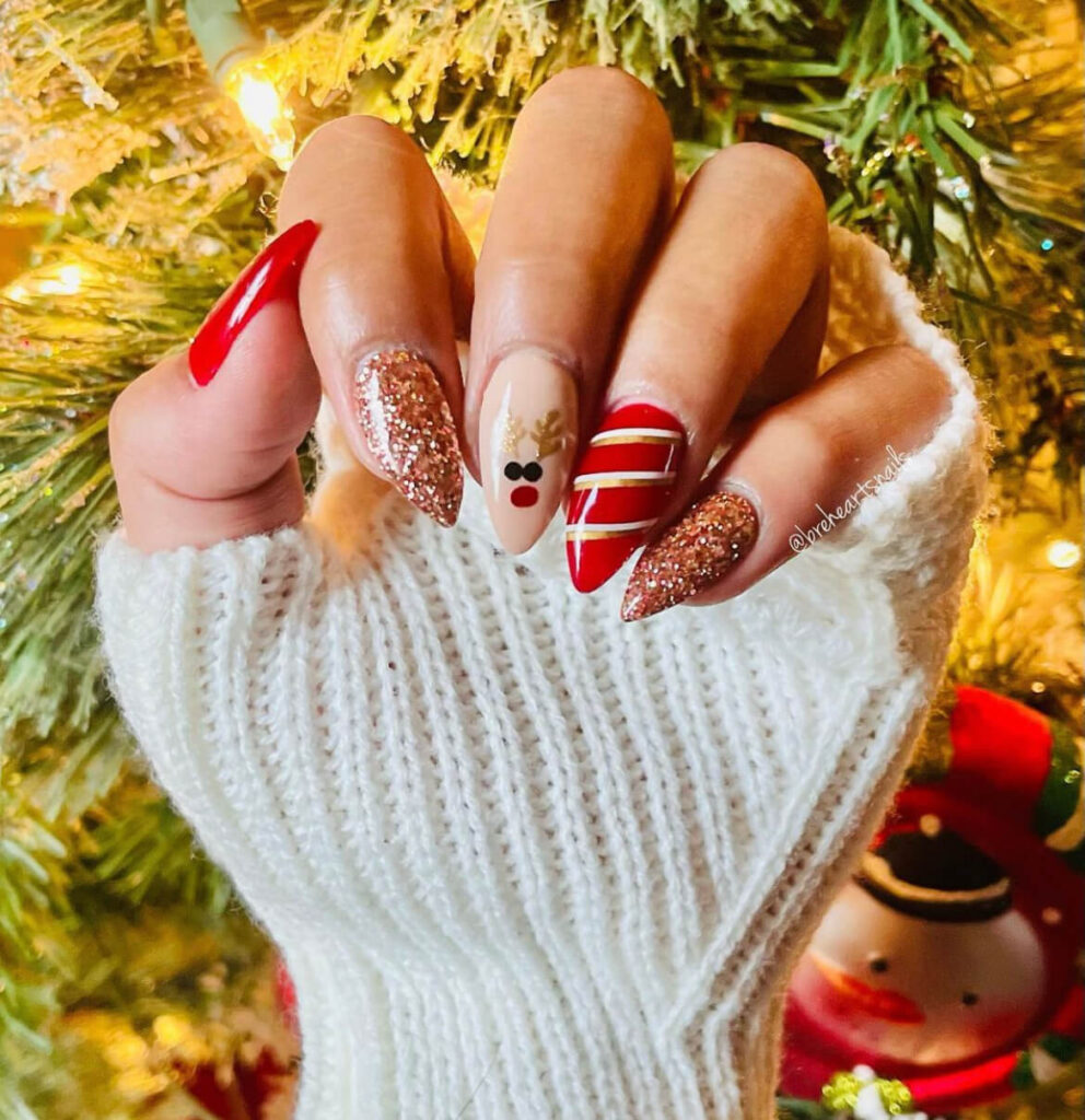 Christmas-themed-nails