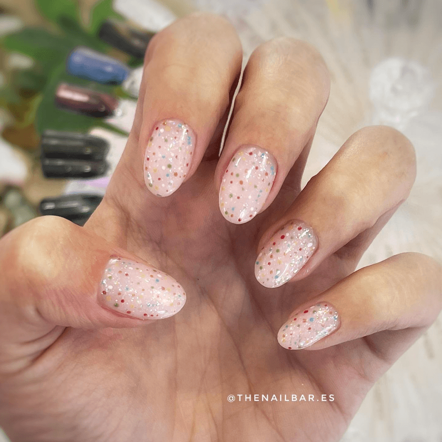 Confetti-winter-nails