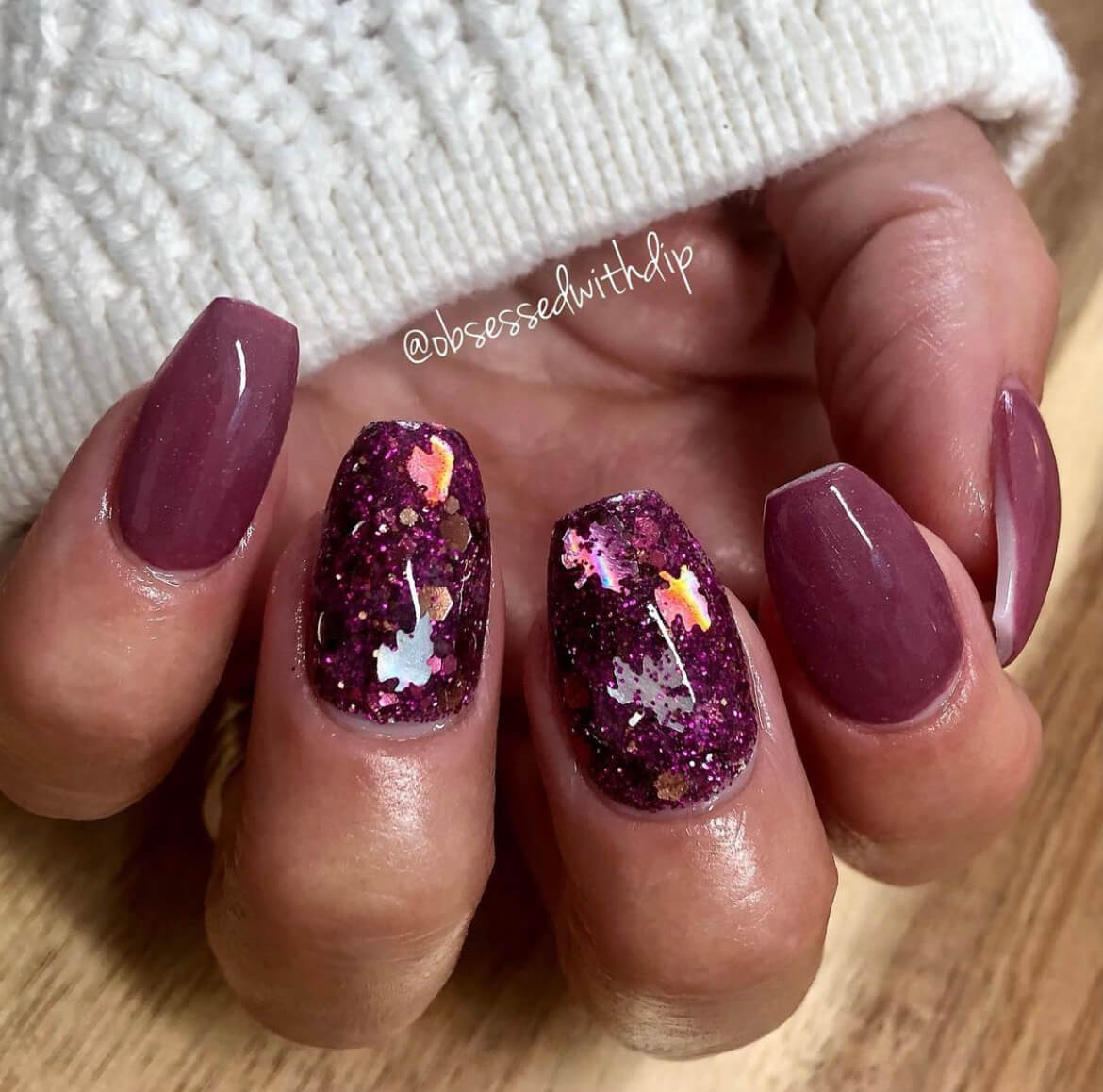 35 Awesome Fall Nail Ideas for 2023 - Sweet Money Bee