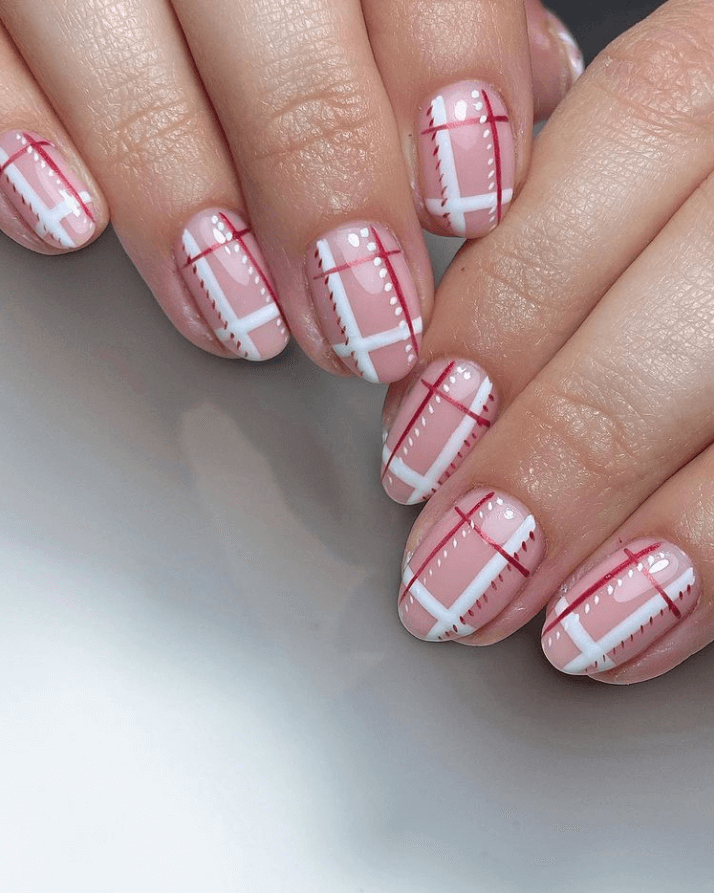 Simple-pink-christmas-nails