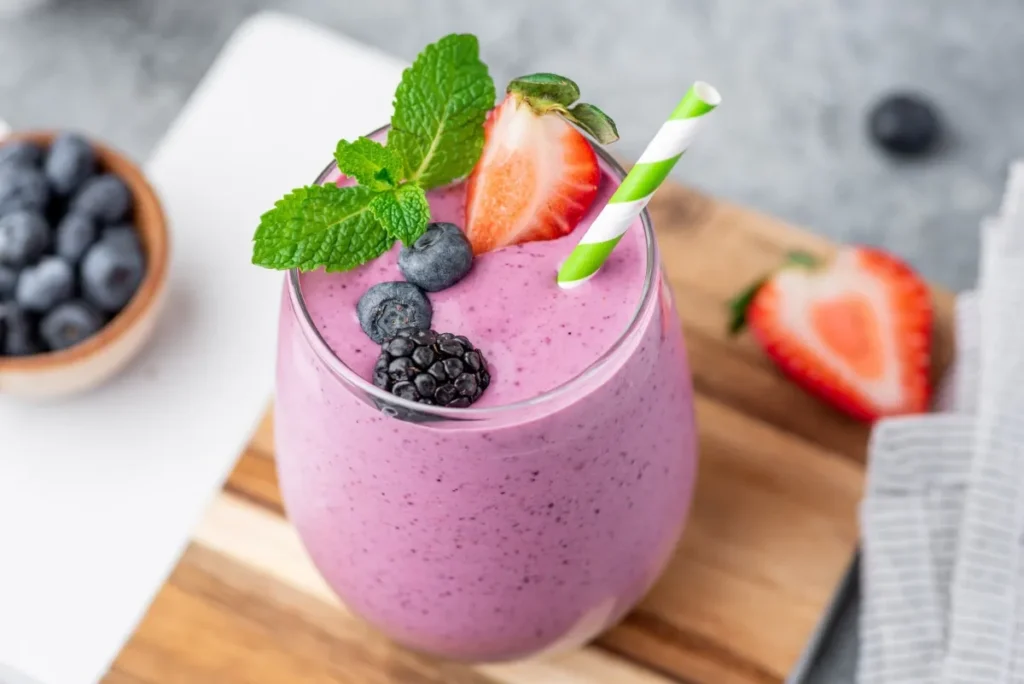 Berry-smoothie-lose-belly-fat