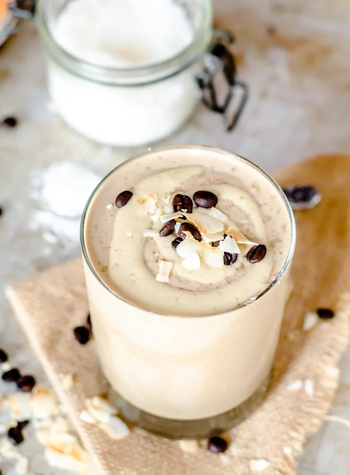Vanilla-coconut-cashew-latte-smoothie