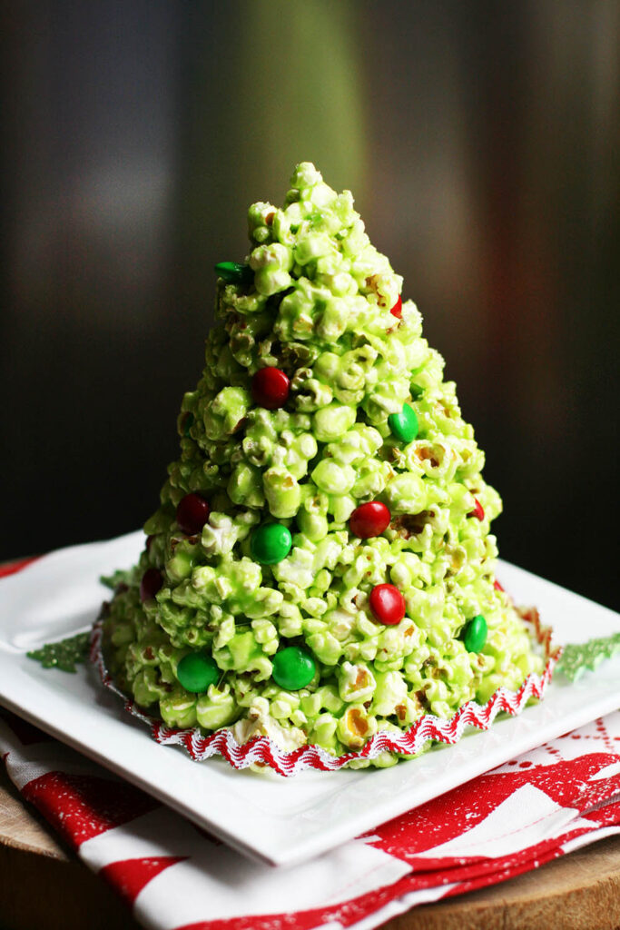 Christmas-tree-popcorn-ball