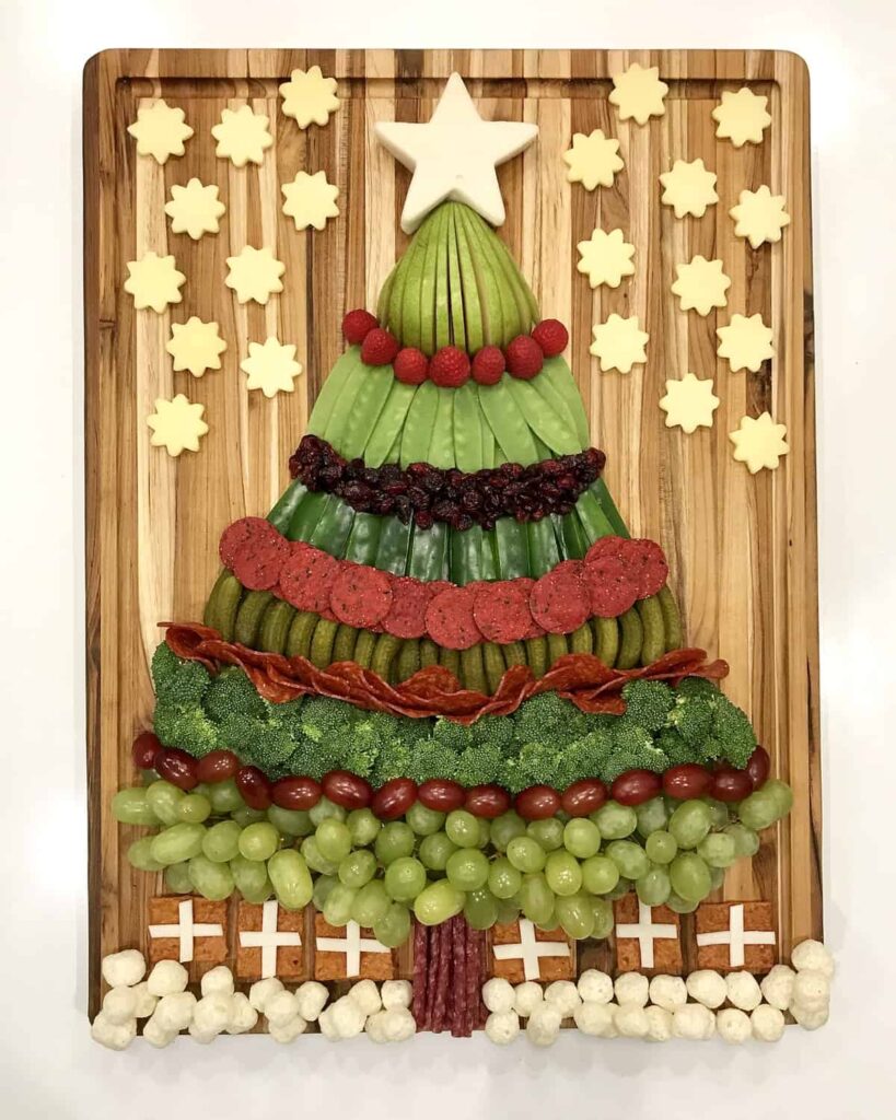 Christmas-tree-snack-board