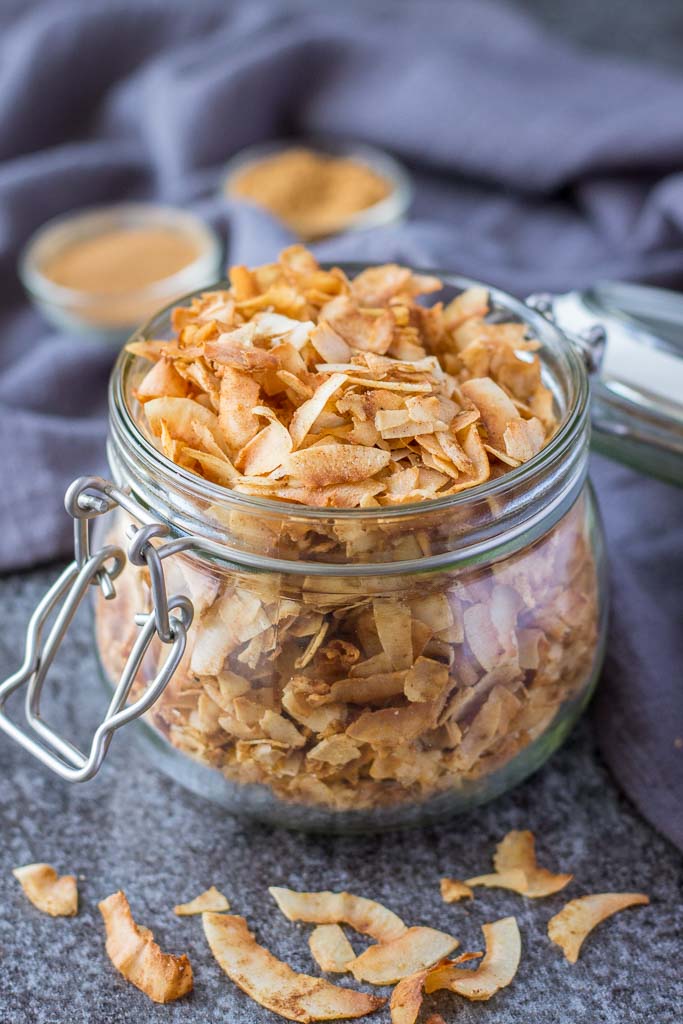 Cinnamon-toasted-coconut-chips