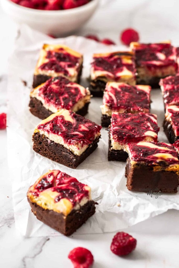Raspberry-cheesecake-brownies