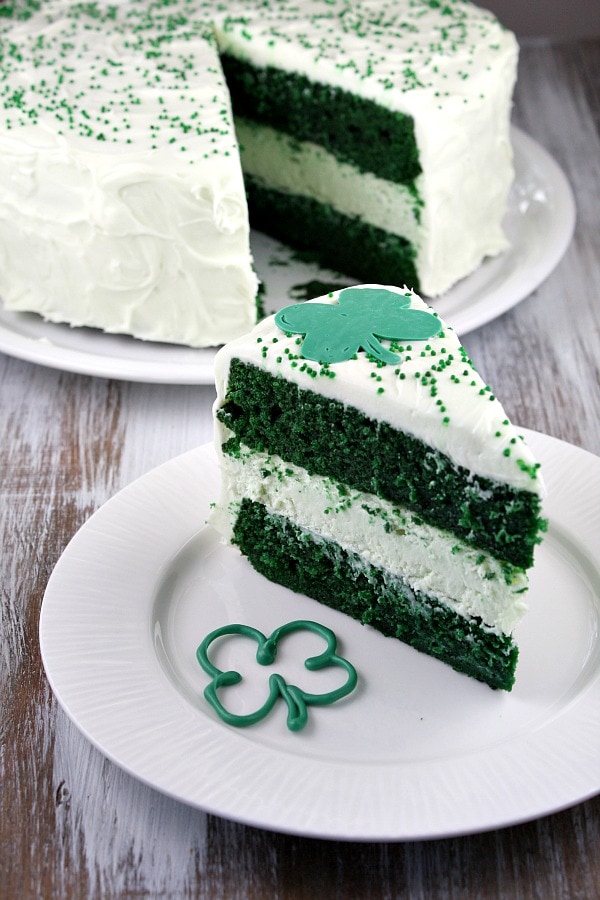01. Green-Velvet-Cheesecake-Cake-7