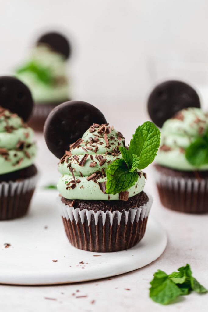 Mint-chocolate-cupcakes