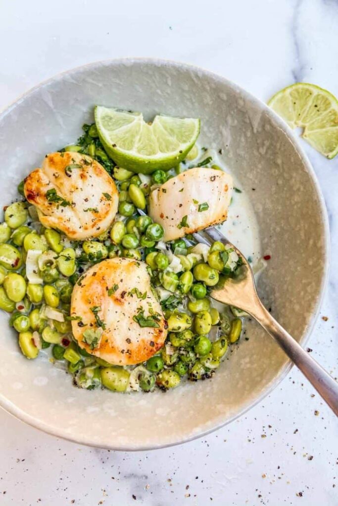 15-scallops-with-peas
