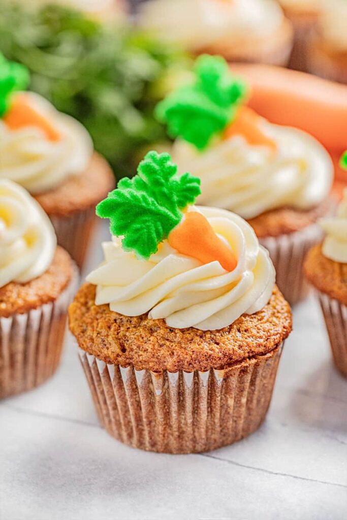 18-Carrot-Cake-Cupcakes
