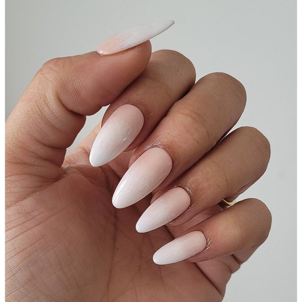 02-Pink & White Ombre Nails