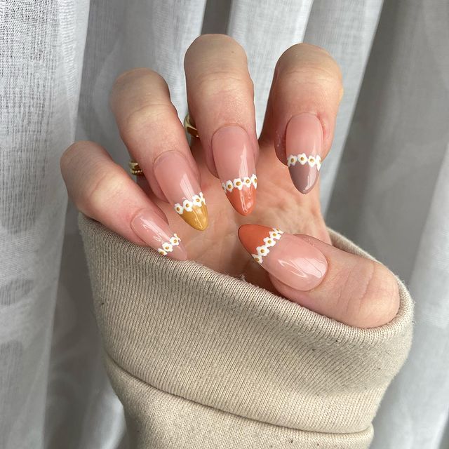 09-Spring French Tips