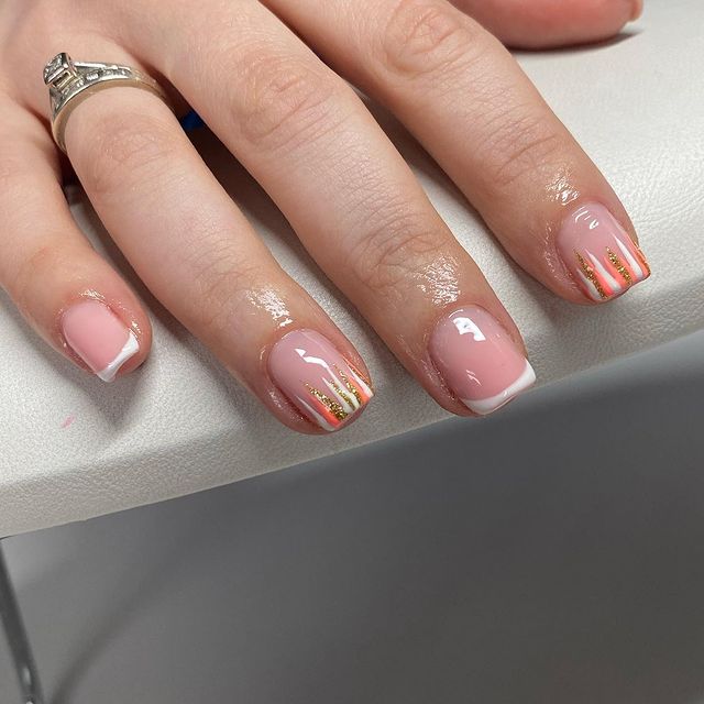 10-Glossy Short Spring Nails