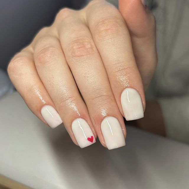 Milky-white-small-red-heart-simple-valentine-nails
