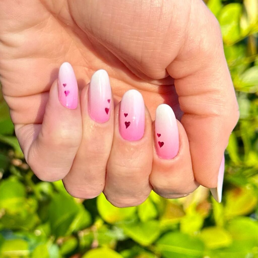 08-Pink Ombre Nails