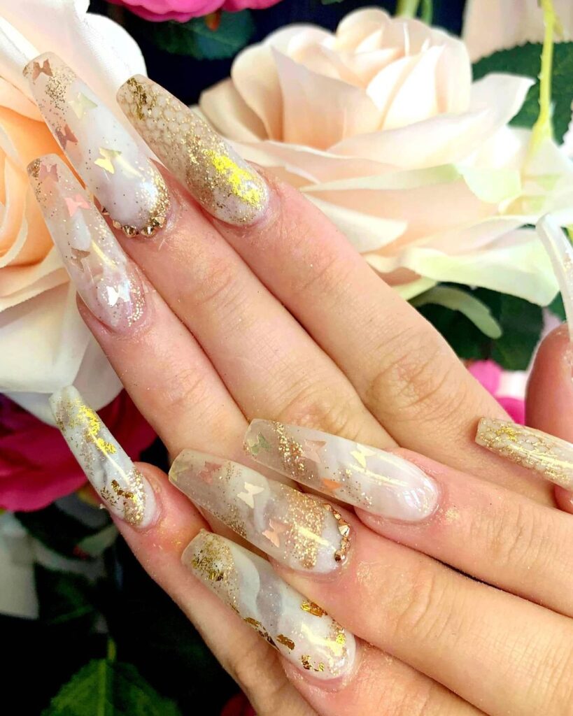 13-White and Gold Nails