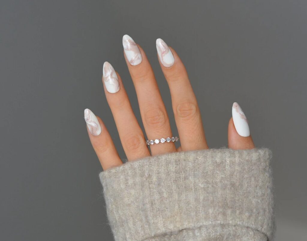 20-Beige and White Marble Nails-J