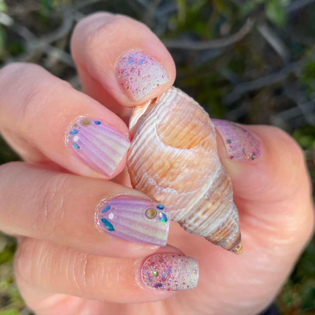 04-Pink Seashell Beach Nails