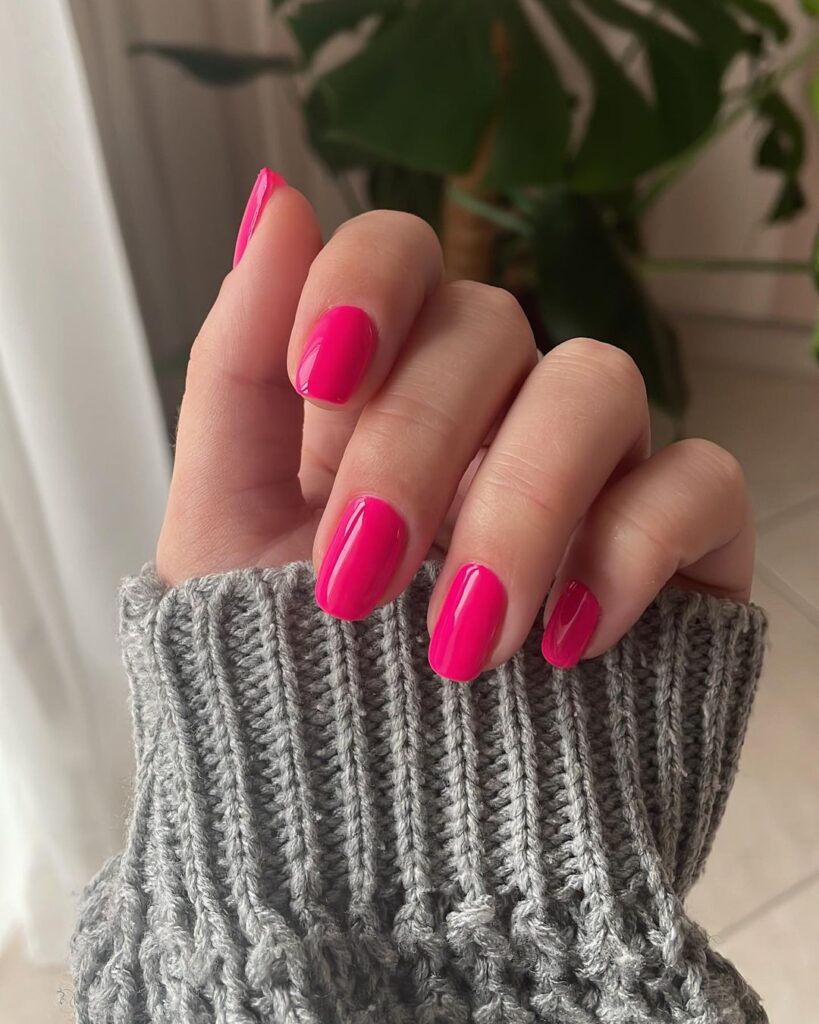 17-Neon Pink Short Nails