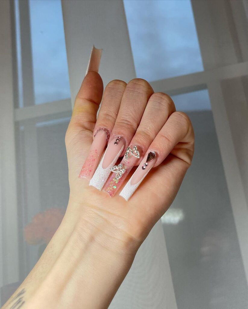 17-Pink and White Diamond Nails