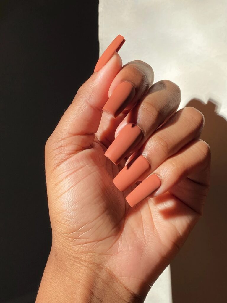 08-Sophisticated Nude Brown Nails-J