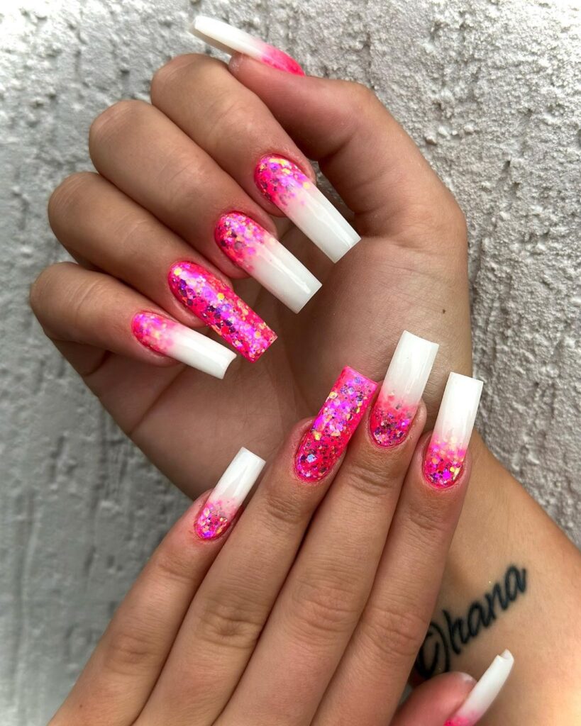 20-Artistic Pink and White Nails with Glitter