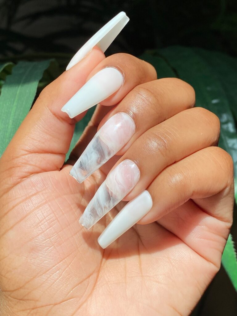 03-Simple White Marble Nails