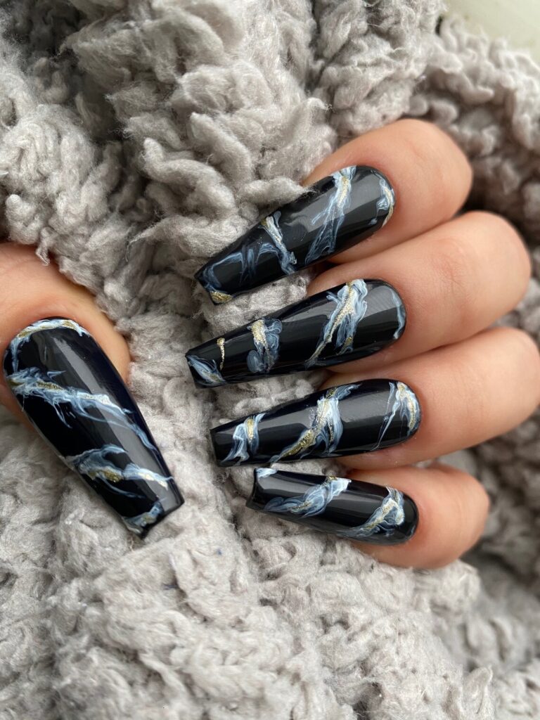 05-Classy Black Marble Nails