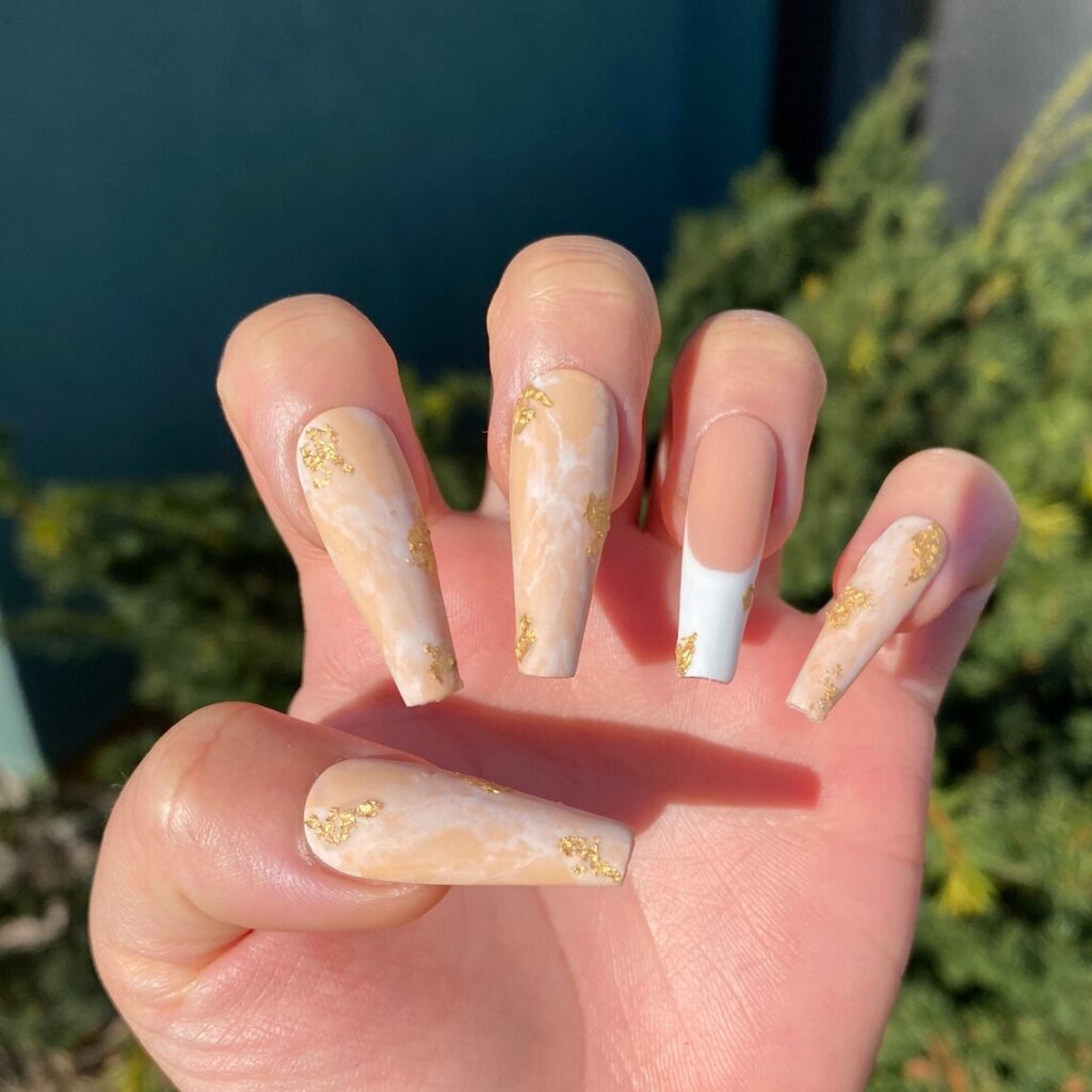 11-Warm Nude Marble Nails
