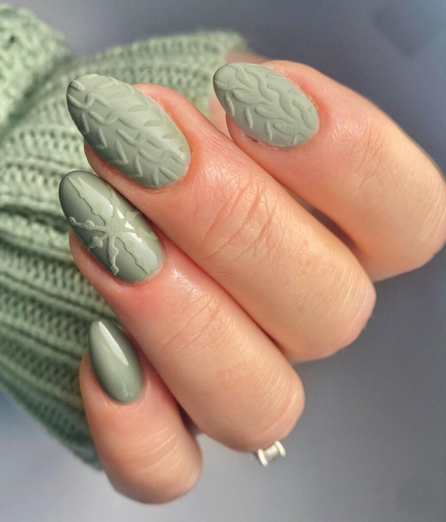 16-Sage Green Winter Nails