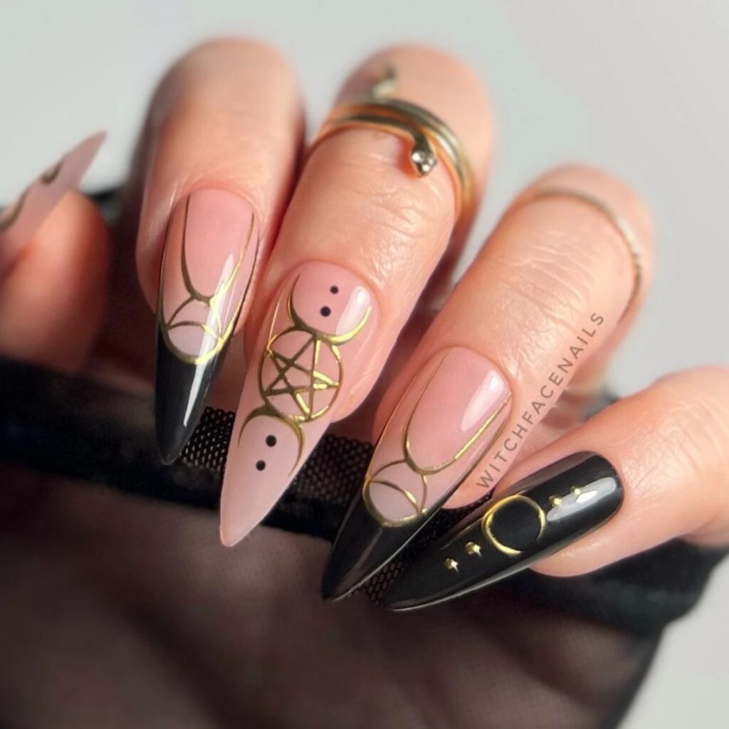 18-Spooky Witch Halloween Nails J