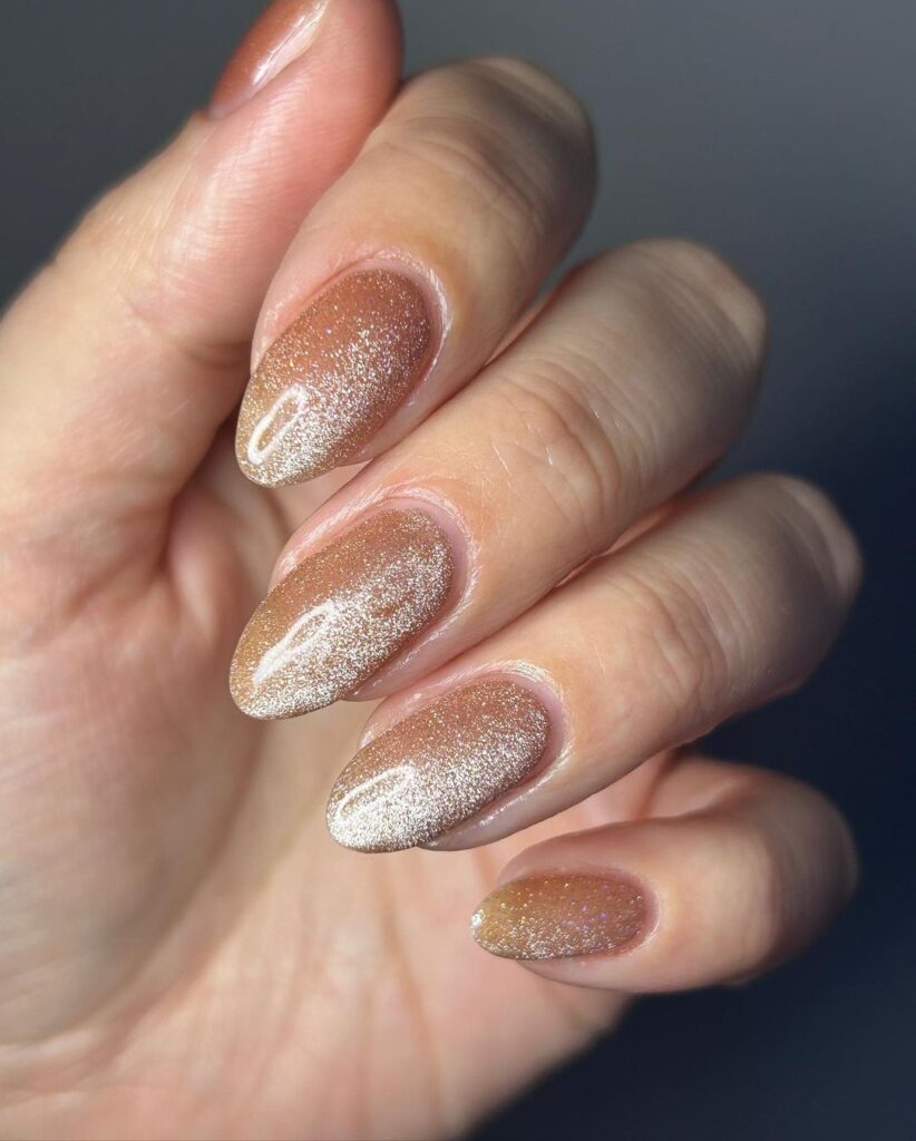 02-Glitter Neutral Acrylic Nails