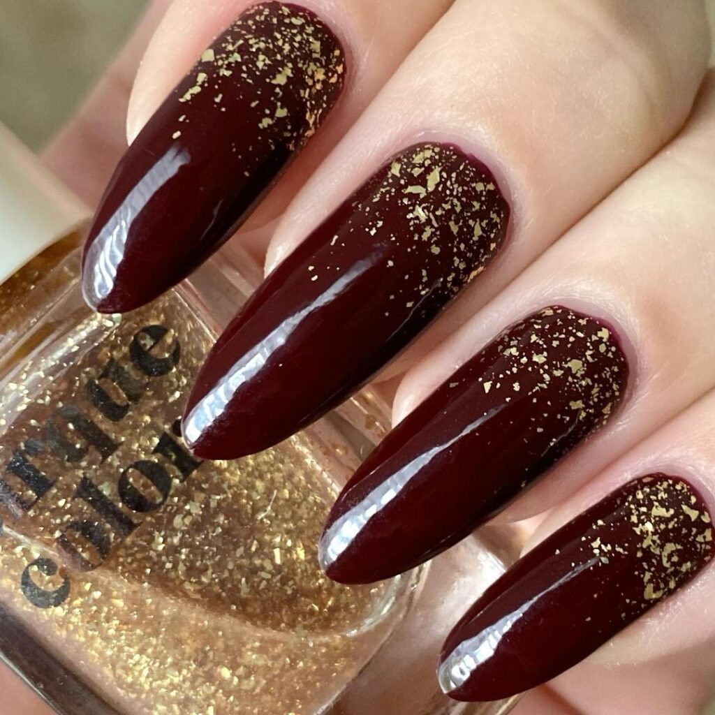 05-Gorgeous Burgundy And Gold Nails