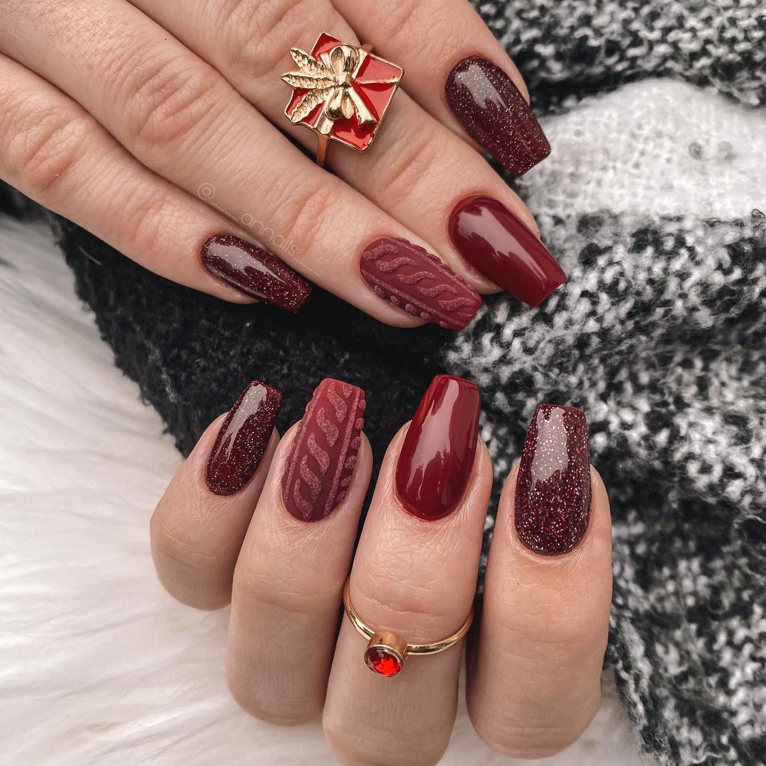 20 Burgundy Nails Sweet Money Bee