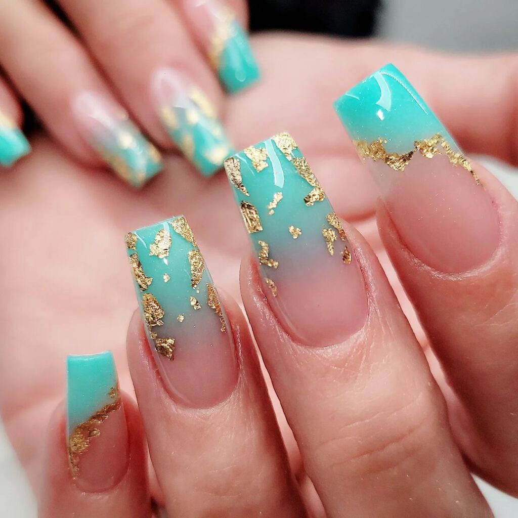 12-Luxury Turquoise and Gold Nails