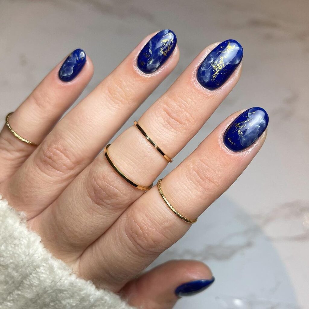 17-Charming Navy Blue Marble Nails