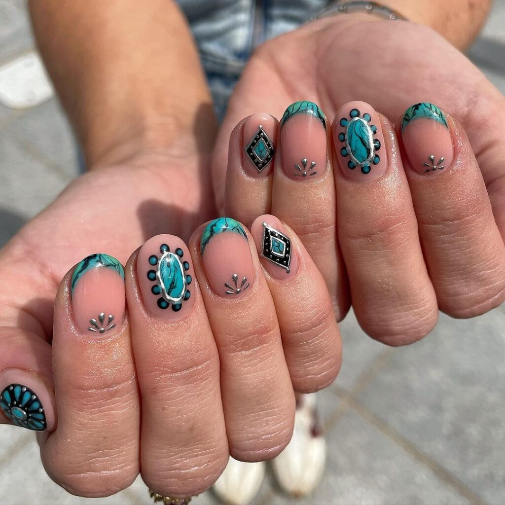 19-Artistic Turquoise Short Nails