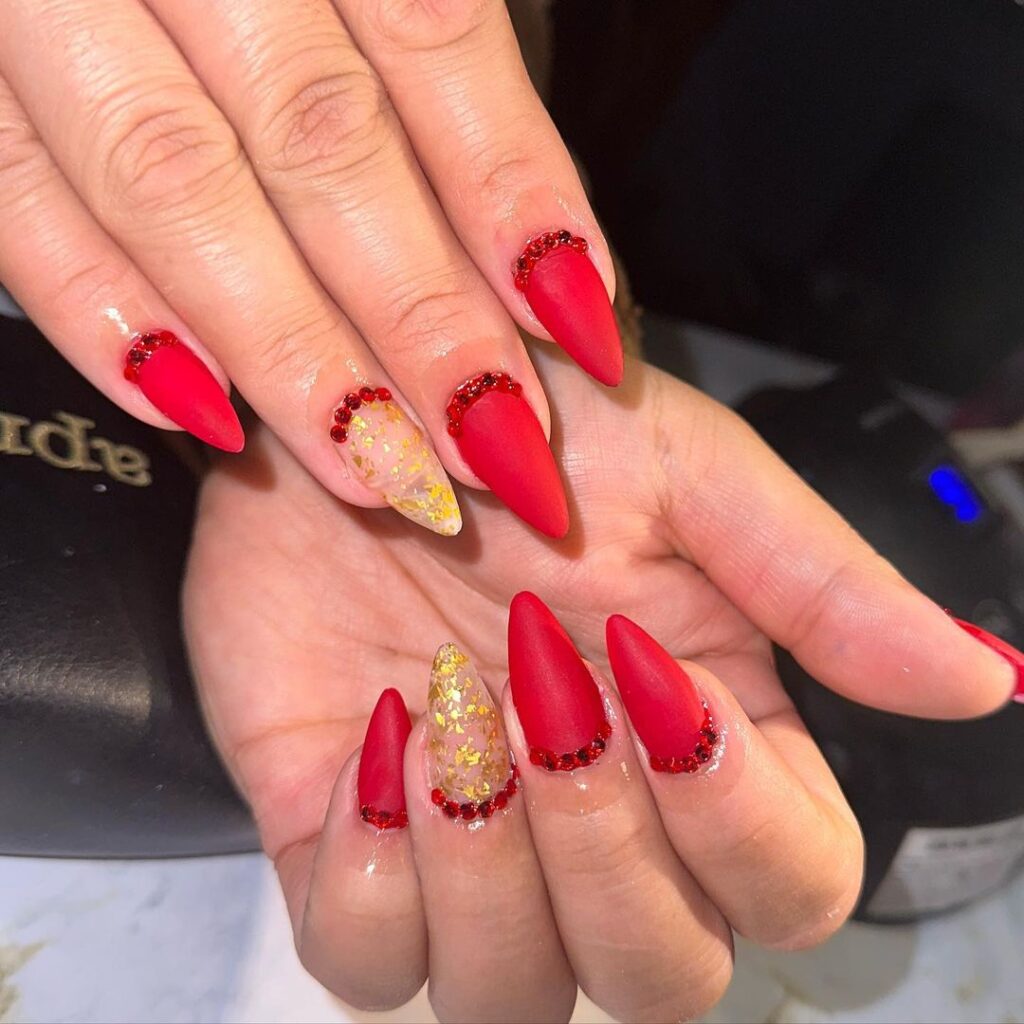 07-Beautiful Red and Gold Stiletto Nails
